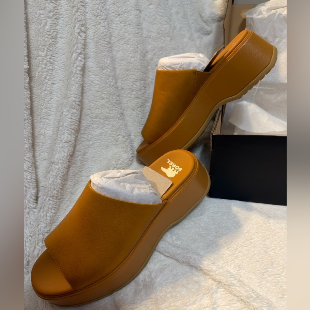 Sorel Women's Dayspring™ Slide Sandal, Canyon Gold, Gum, 10.5- New in Box - Picture 9 of 14
